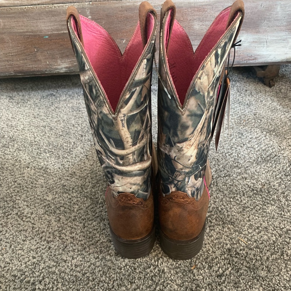 Square Toe, Camo Shaft Ariat Cowboy Boots, 11B - Picture 3 of 6